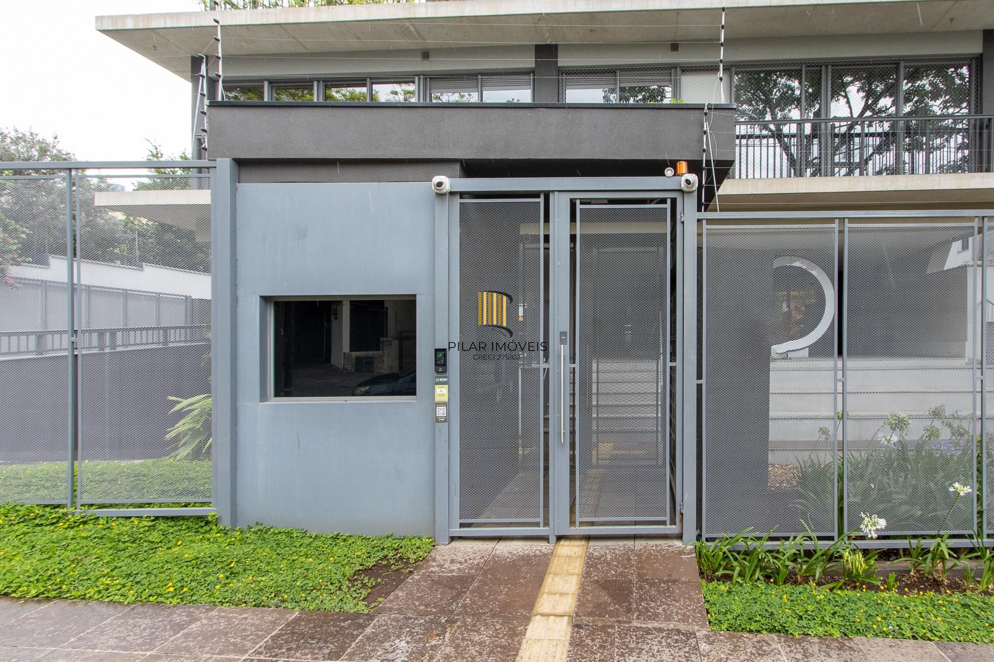 apartamento de 01 dormitório suíte, localizado no moderno no coração do bairro Petrópolis.