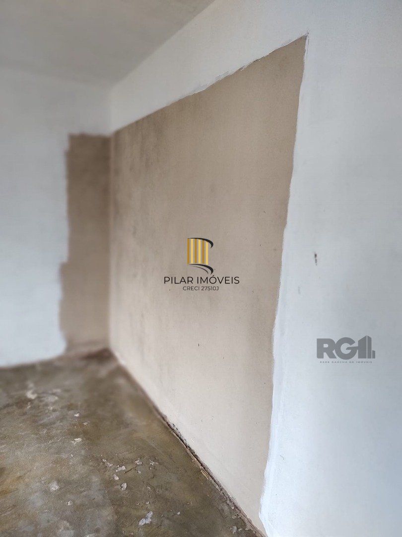 Casa para Venda - 247.37m², 4 dormitórios, 4 vagas - Partenon