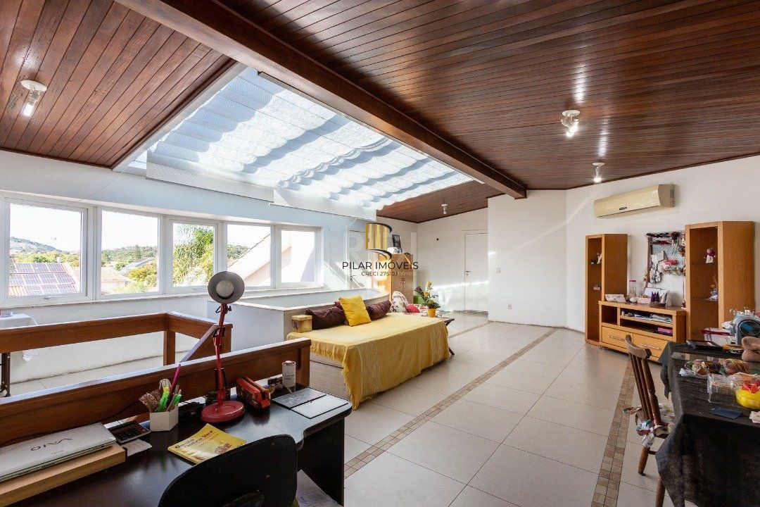 Casa para Venda - 463m², 4 dormitórios, sendo 4 suites, 4 vagas - Ipanema