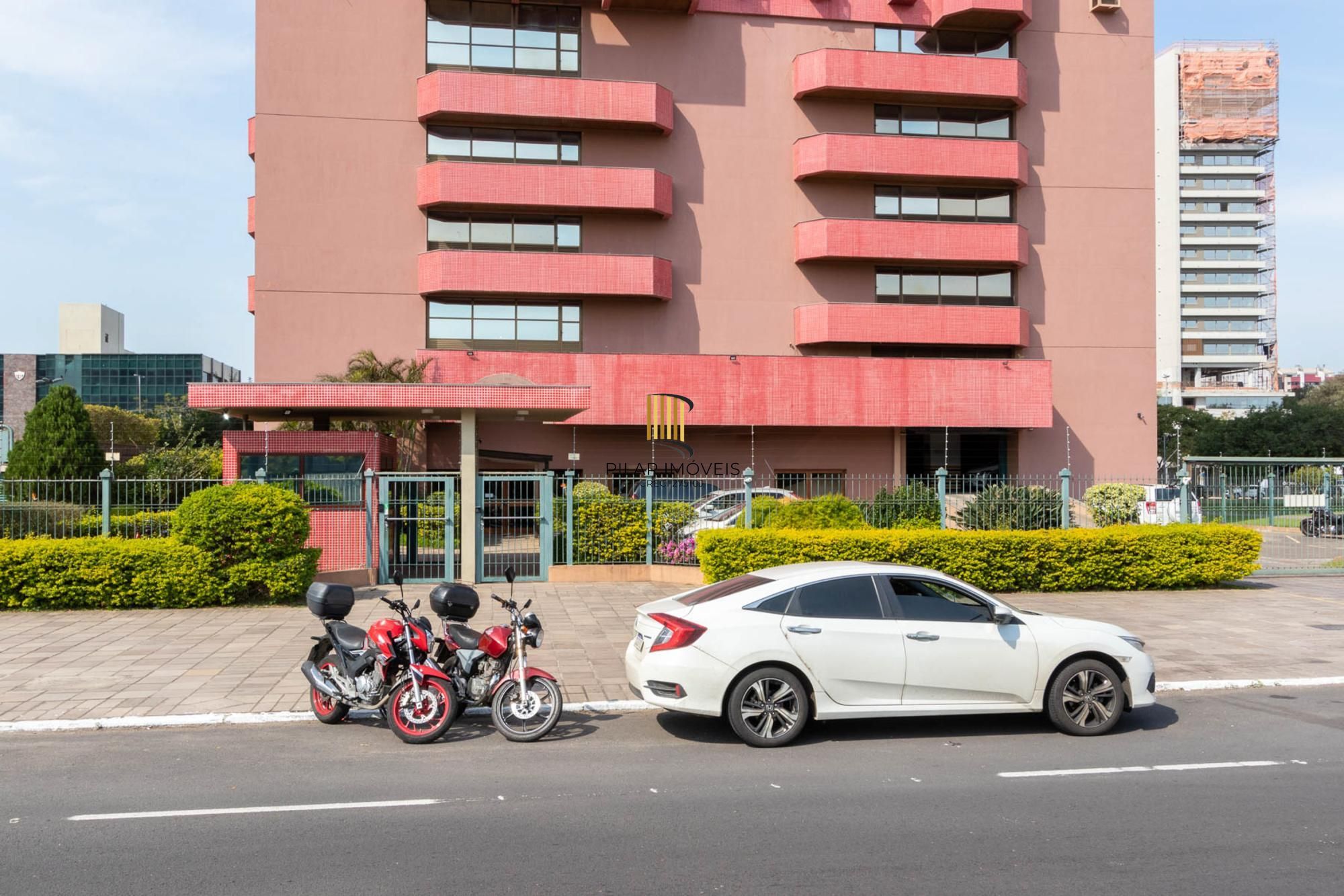 Luagge vende Ap 3 Dorm. de frente para o Marinha.