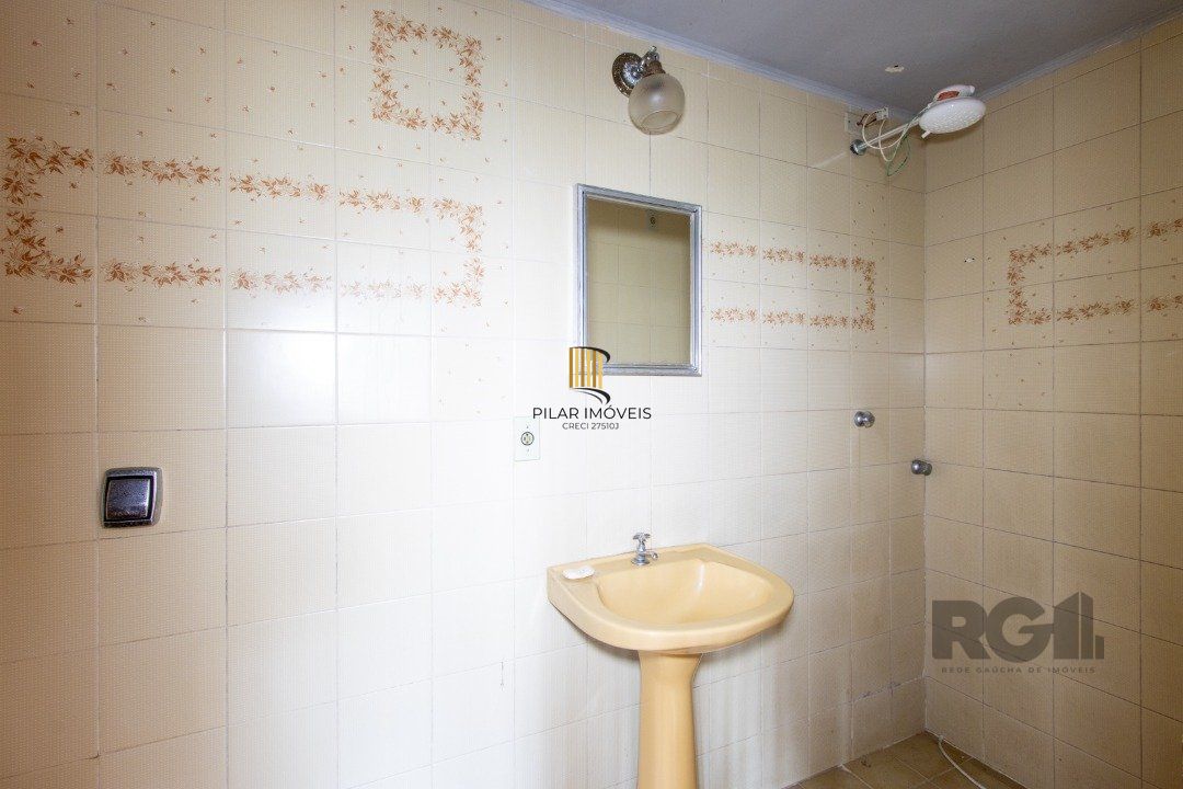 Casa para Venda - 361.95m², 4 dormitórios, sendo 2 suites, 3 vagas - Nonoai