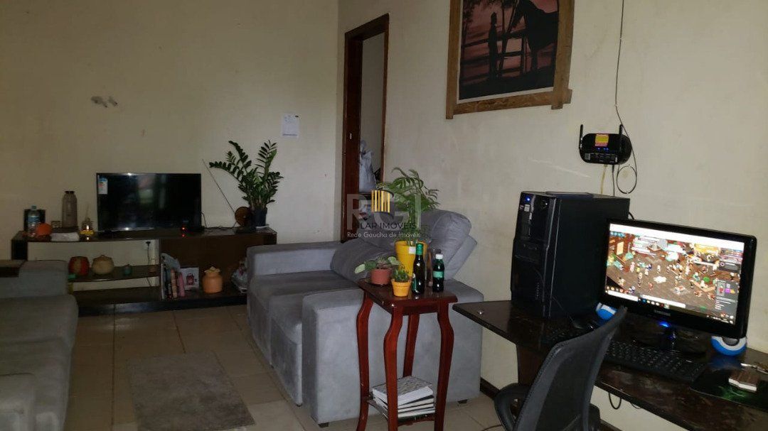 Casa para Venda - 90m², 3 dormitórios, 2 vagas - Hípica