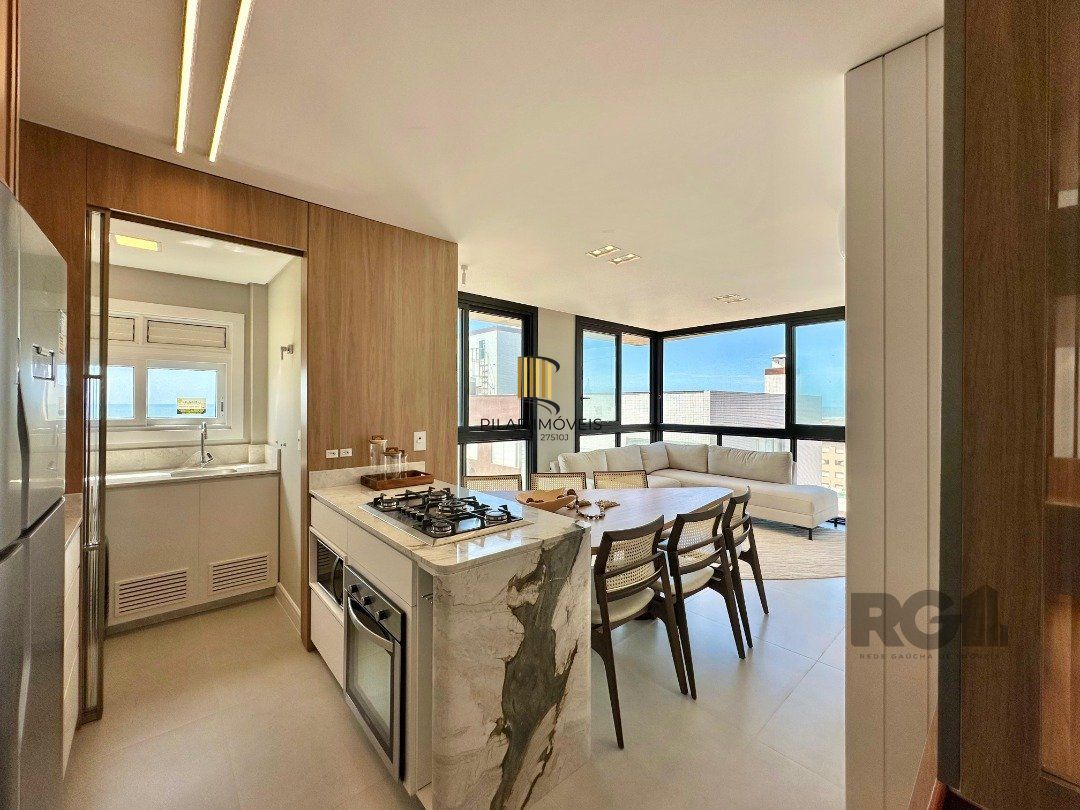 apartamento com vista para o mar oferece um estilo de vida único e aconchegante