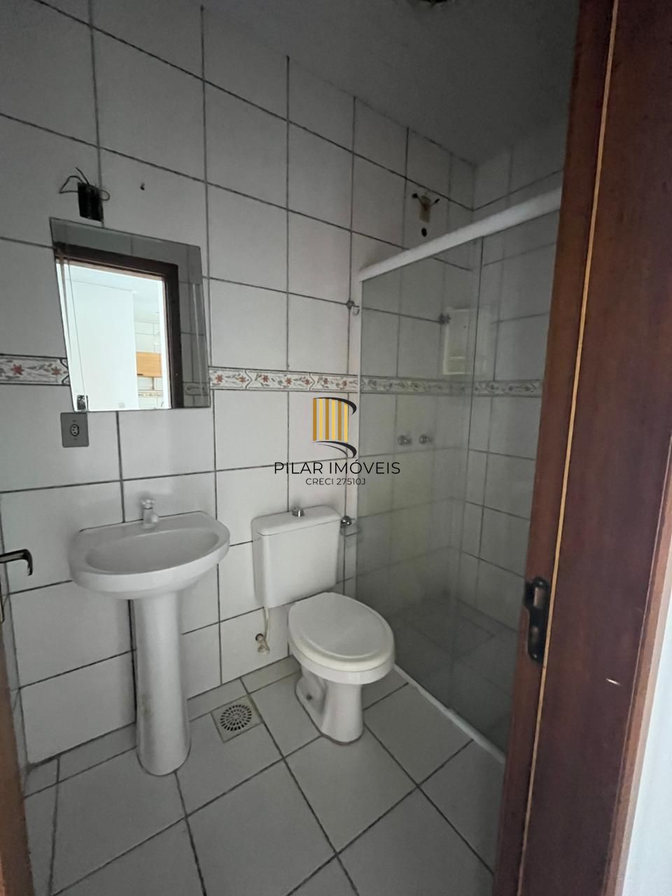 Casa 3 dormitórios no bairro Hípica