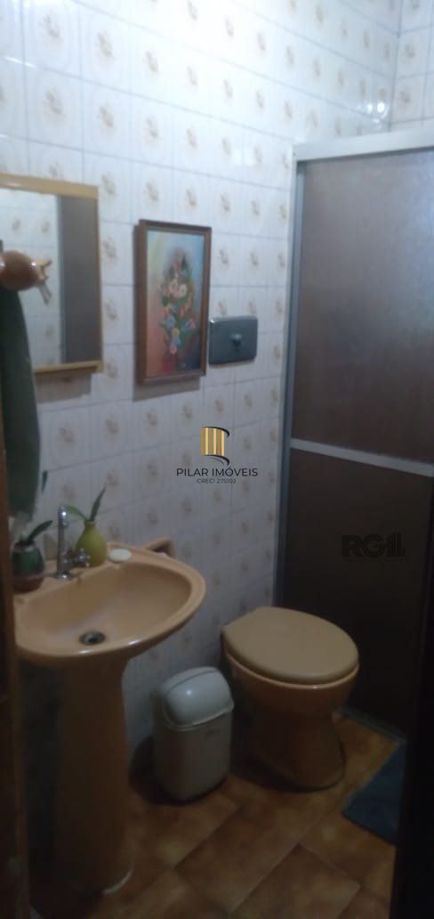 Casa 3 dormitórios no bairro Ipanema