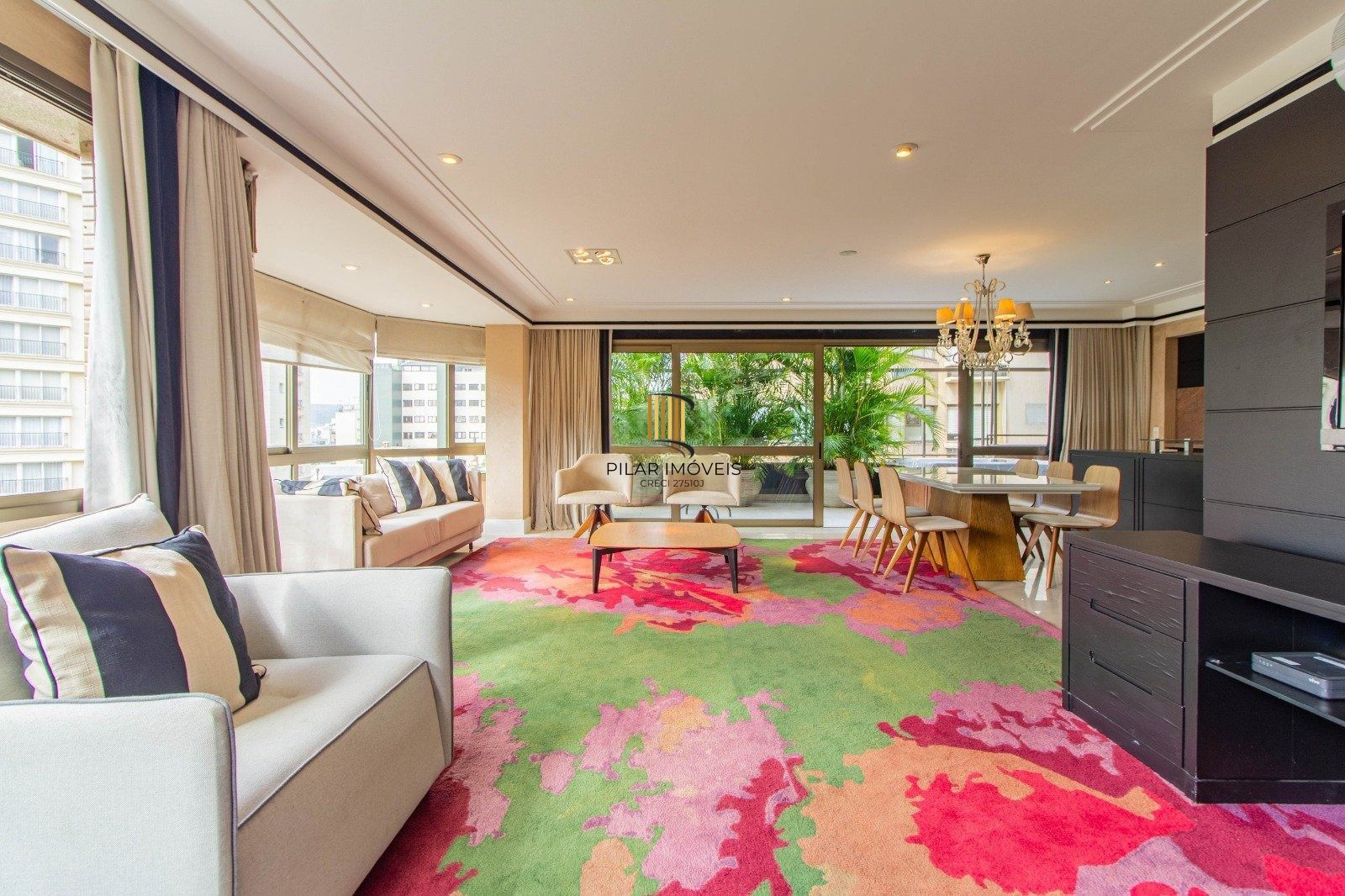 Apartamento Garden com 202m² e 3 dormitórios, 3 suítes, 3 vagas