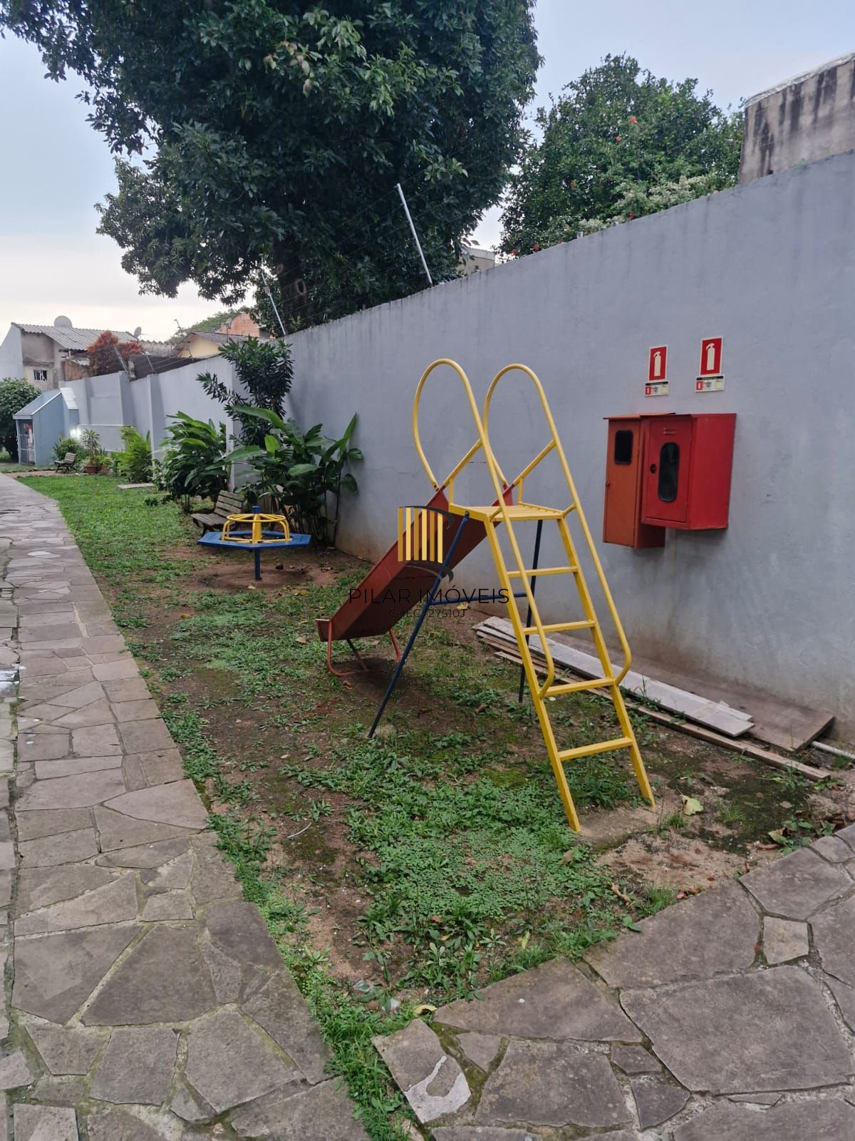 Apartamento com 2 dormitórios no bairro Nonoai