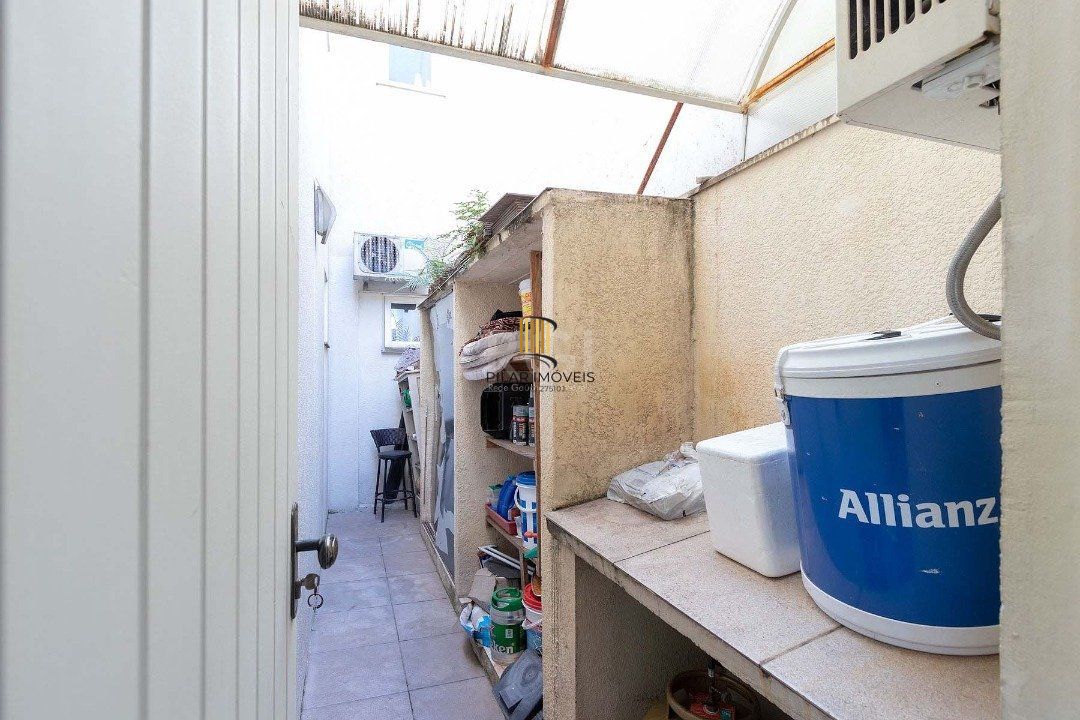 Casa para Venda com 4 dormitórios no bairro Hípica