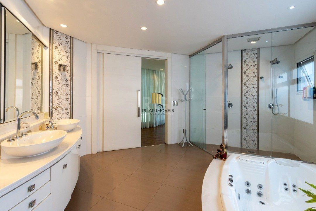 Casa para Venda - 463m², 4 dormitórios, sendo 4 suites, 4 vagas - Ipanema