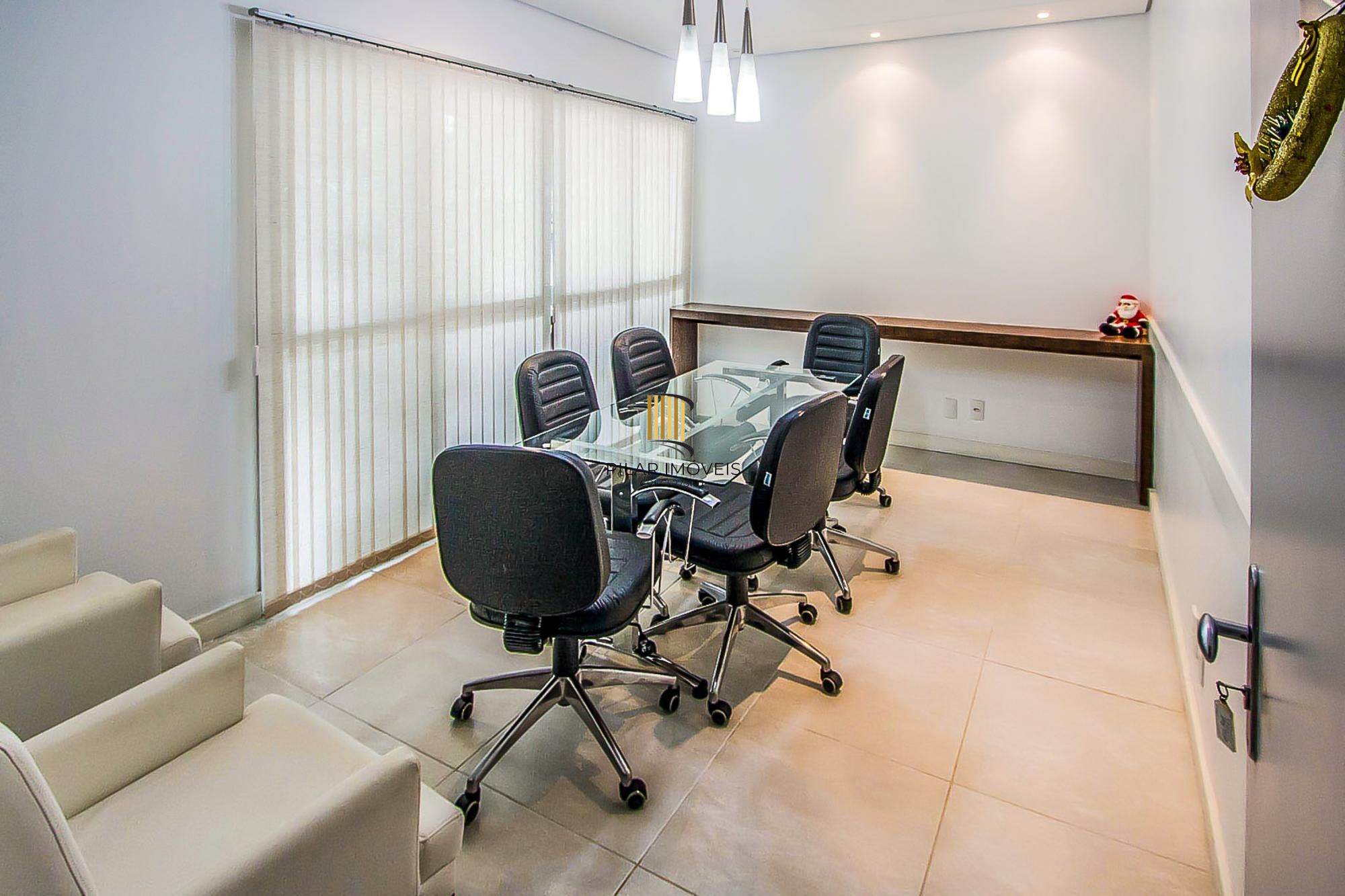 Apartamento de 3 dormitórios, 1 suíte e 2 vagas escrituradas no bairro Tristeza.