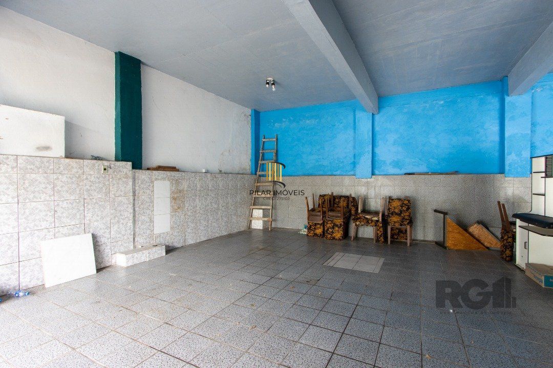 Casa 4 dormitórios no bairro Nonoai