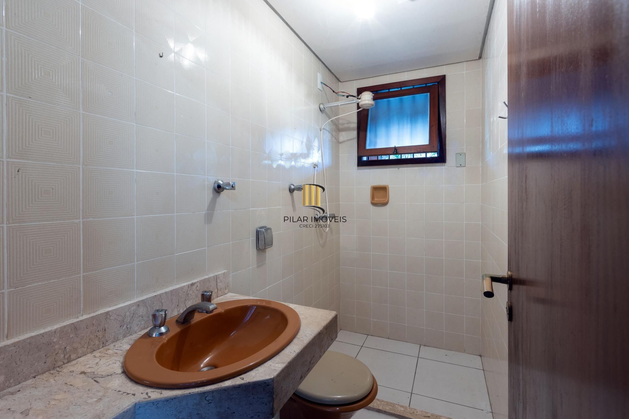 Casa de Condomínio 4 dormitórios no bairro Cavalhada