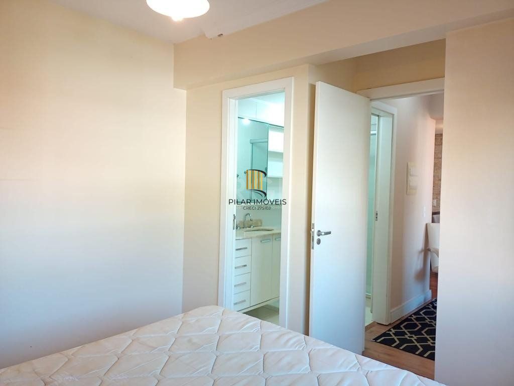Apartamento à venda bairro Tristeza, 2 quartos, 1 suite, lavabo, churrasqueira, infra, 2 vagas individuais