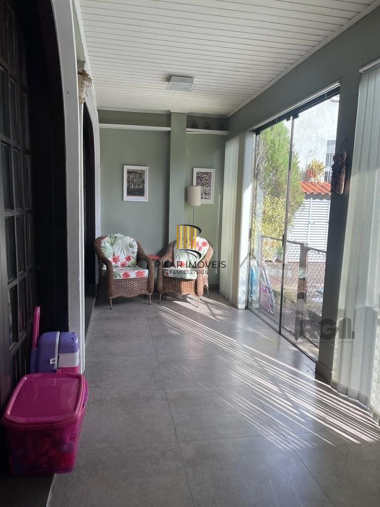 Casa 5 dormitórios no bairro Nonoai