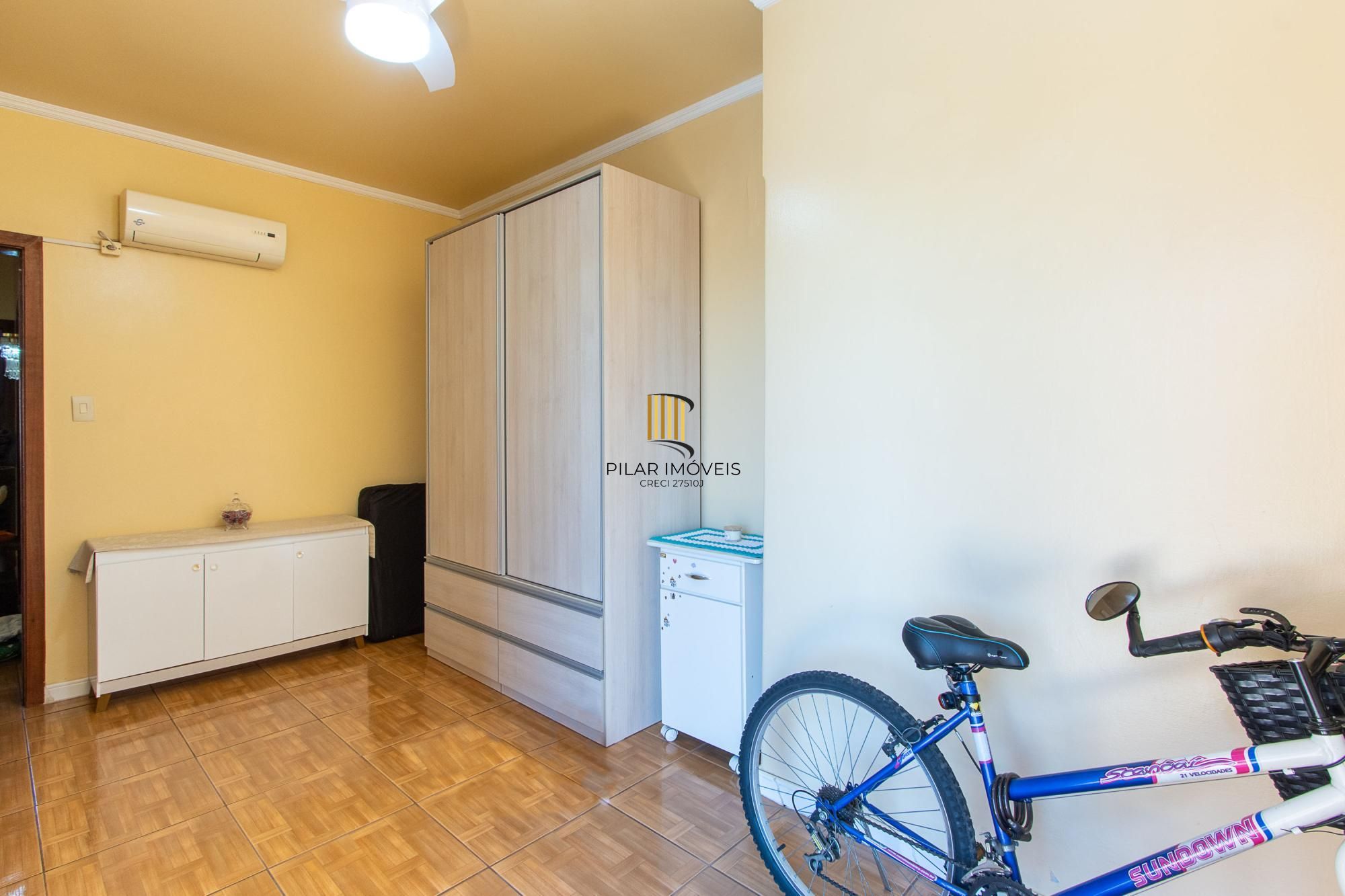 Apartamento de 2 dormitórios no bairro Medianeira.