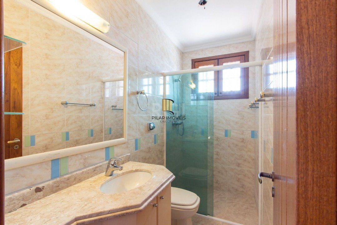 Casa 3 dormitórios no bairro Ipanema