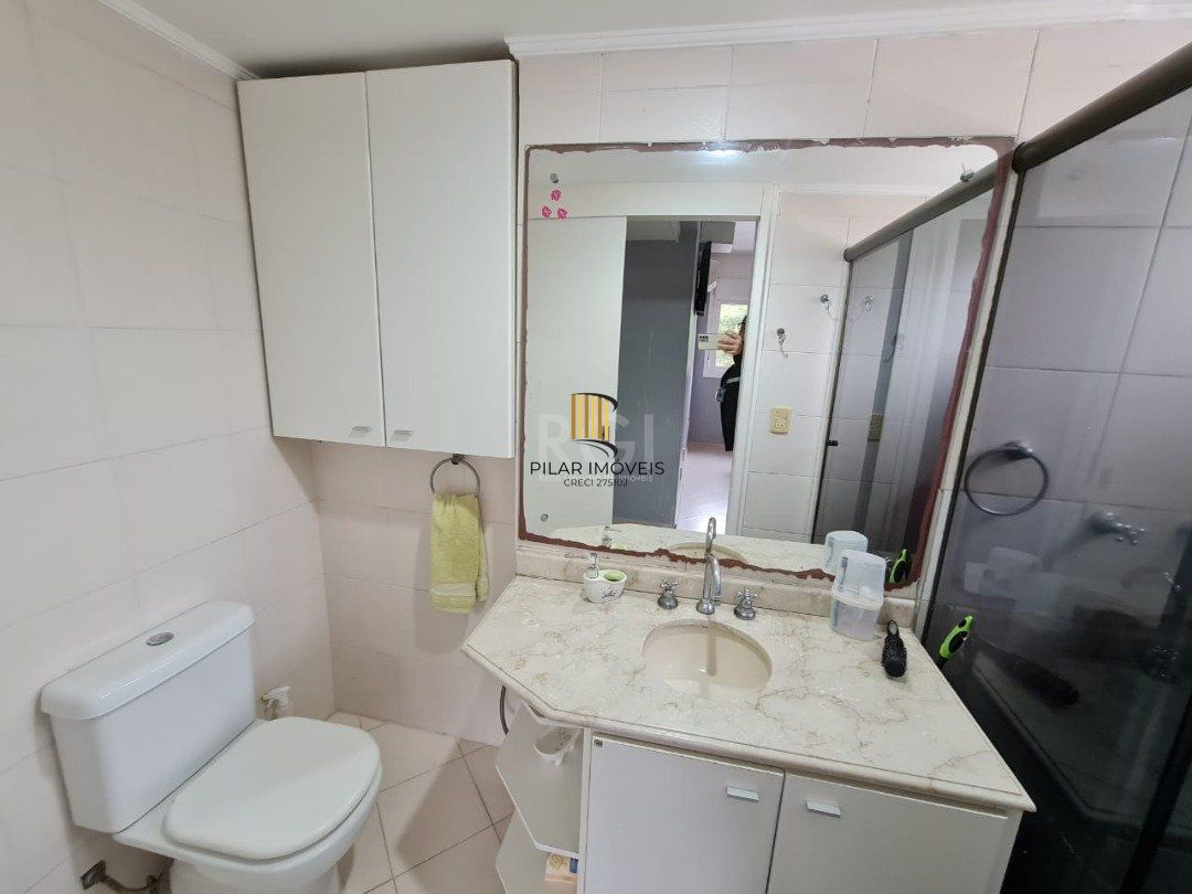 Apartamento para Venda - 94.67m², 3 dormitórios, sendo 1 suites, 1 vaga - Menino Deus