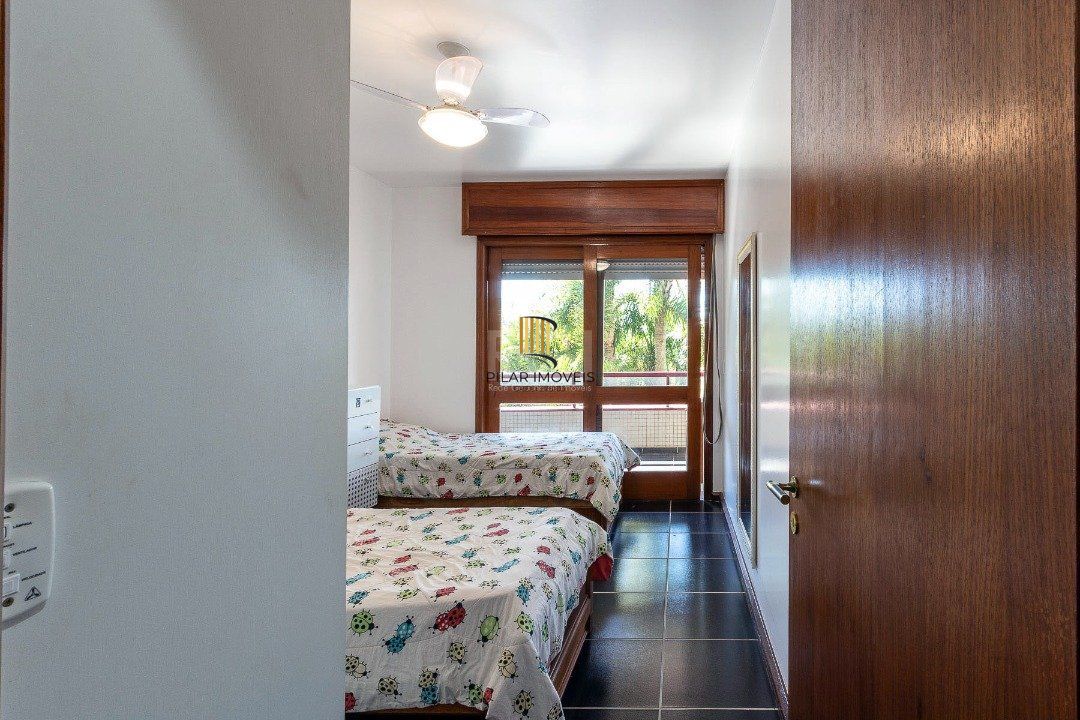 Apartamento para Venda - 153m², 3 dormitórios, sendo 1 suites, 2 vagas - Atlântida