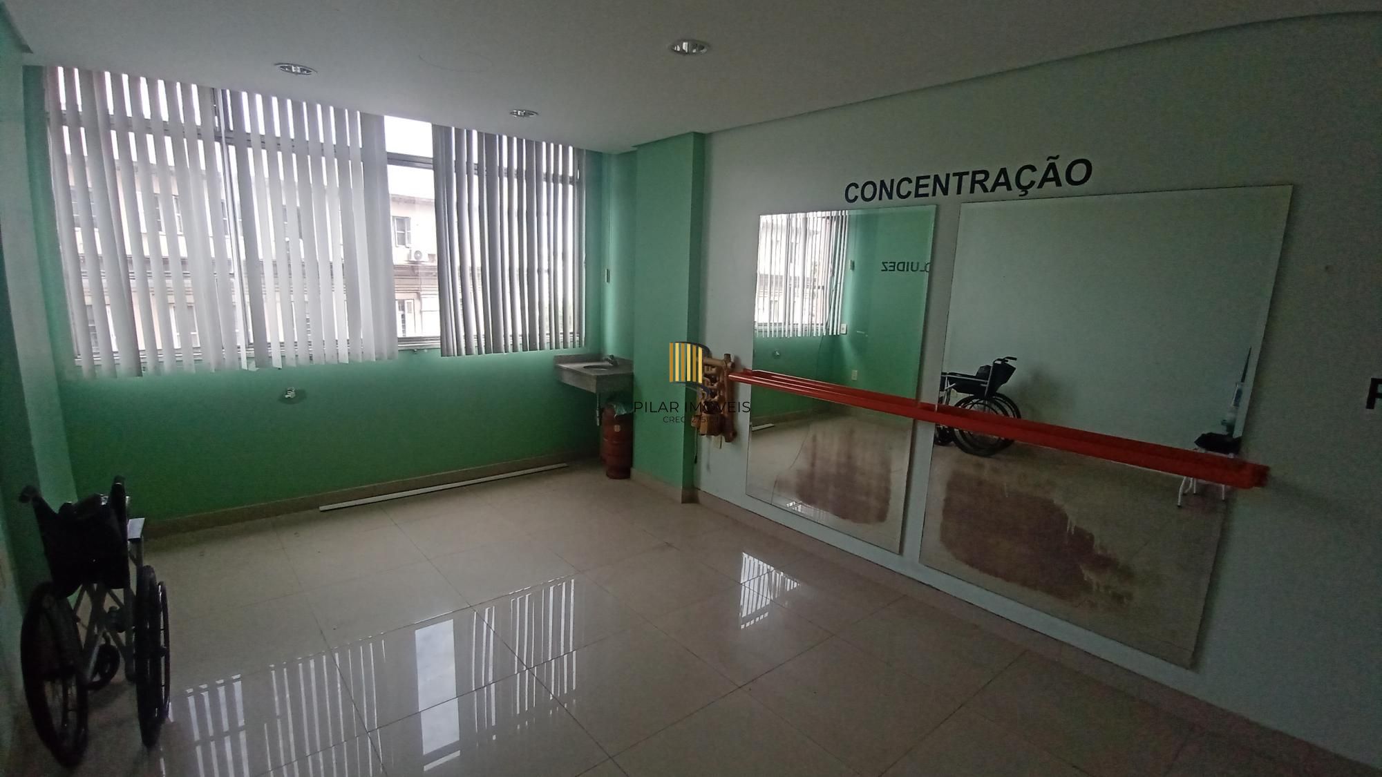 Imóvel comercial com 3 salas e recepção no Centro Histórico