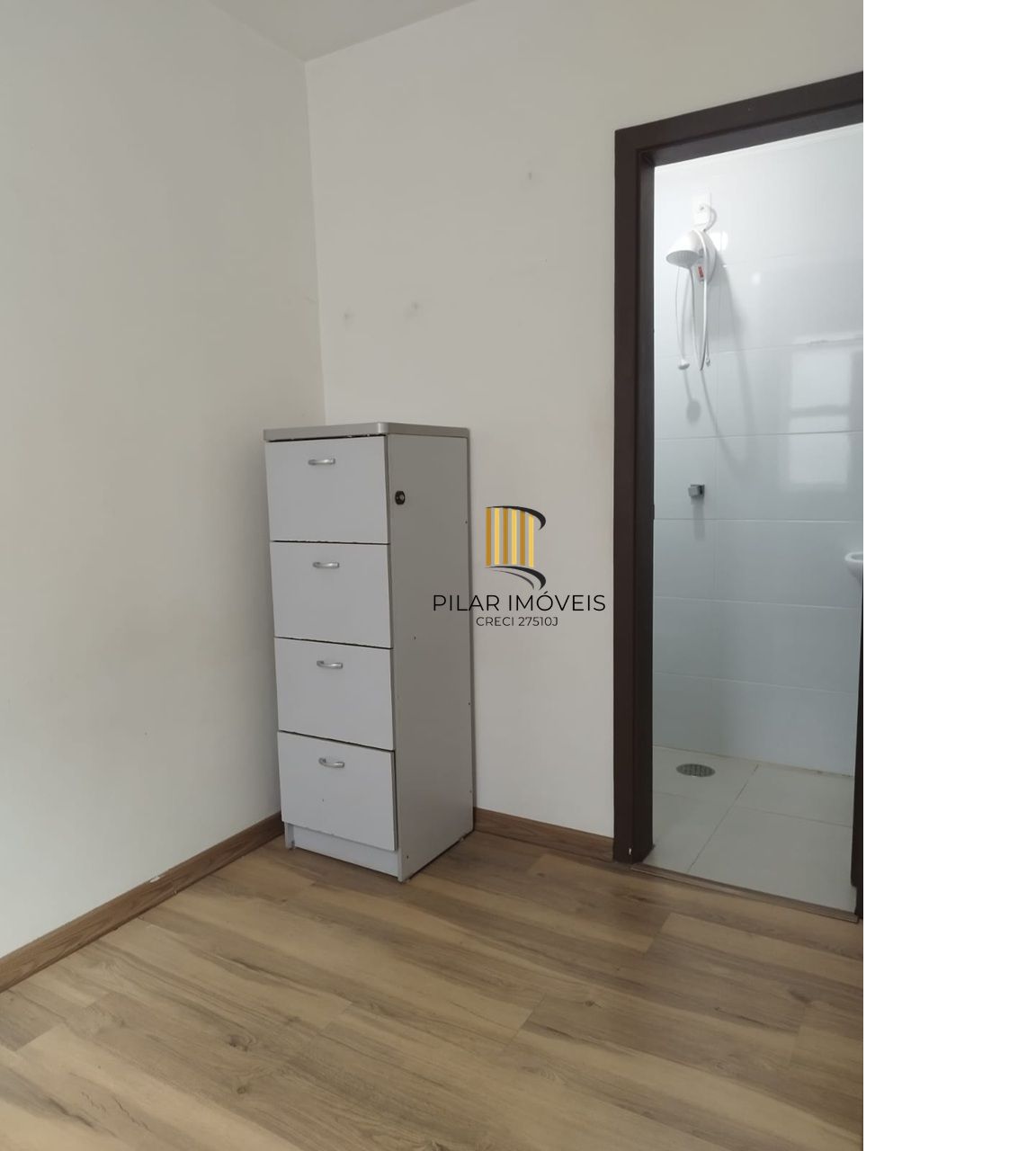 Apartamento semi mobiliado, desocupado e pronto para morar no bairro Bela Vista