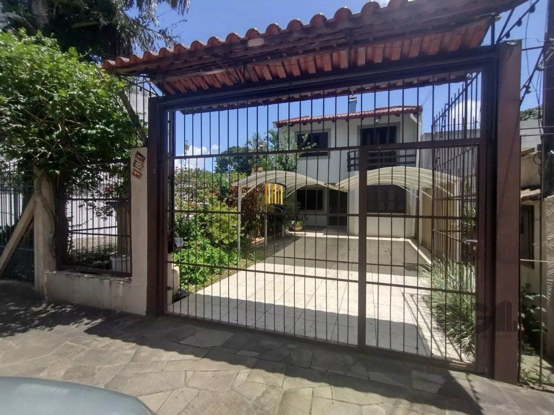 Casa 4 dormitórios, Bairro Cavalhada.