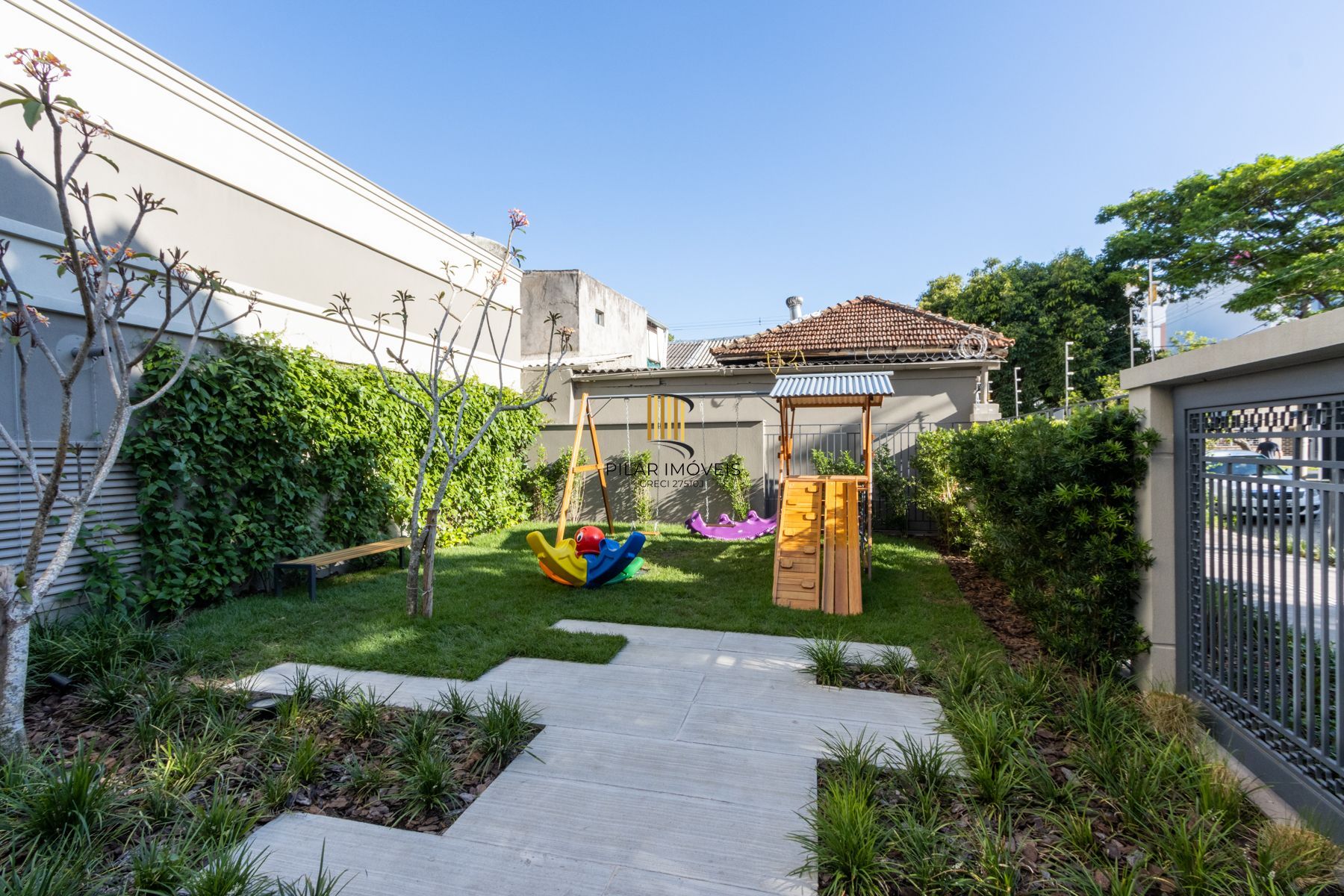 Apartamento 2 dormitórios no bairro Azenha