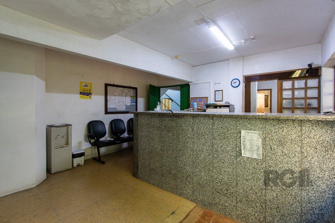 Prédio com 1063m², distribuídos em quatro pavimentos