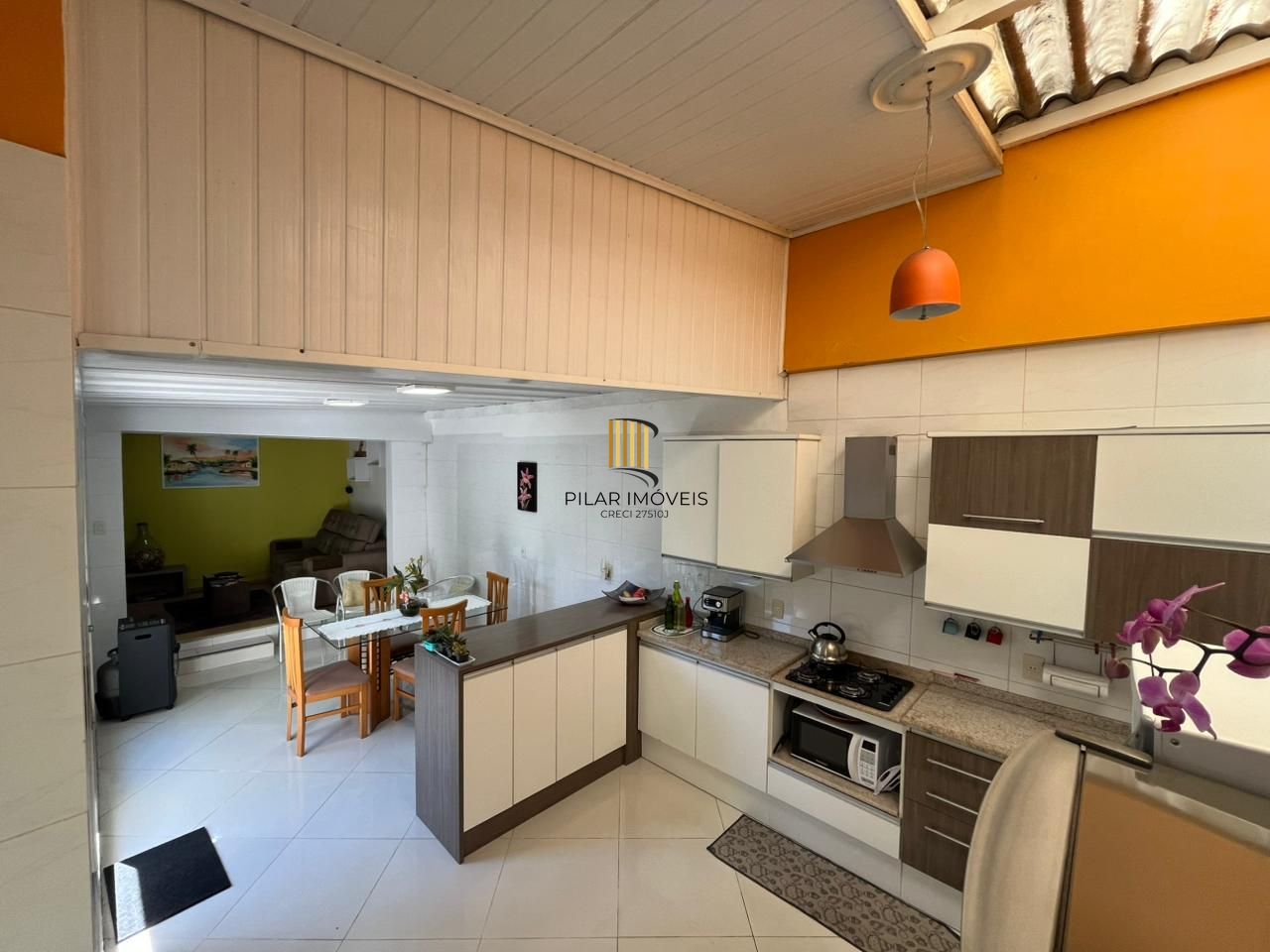 Linda casa à venda no bairro Azenha!!!