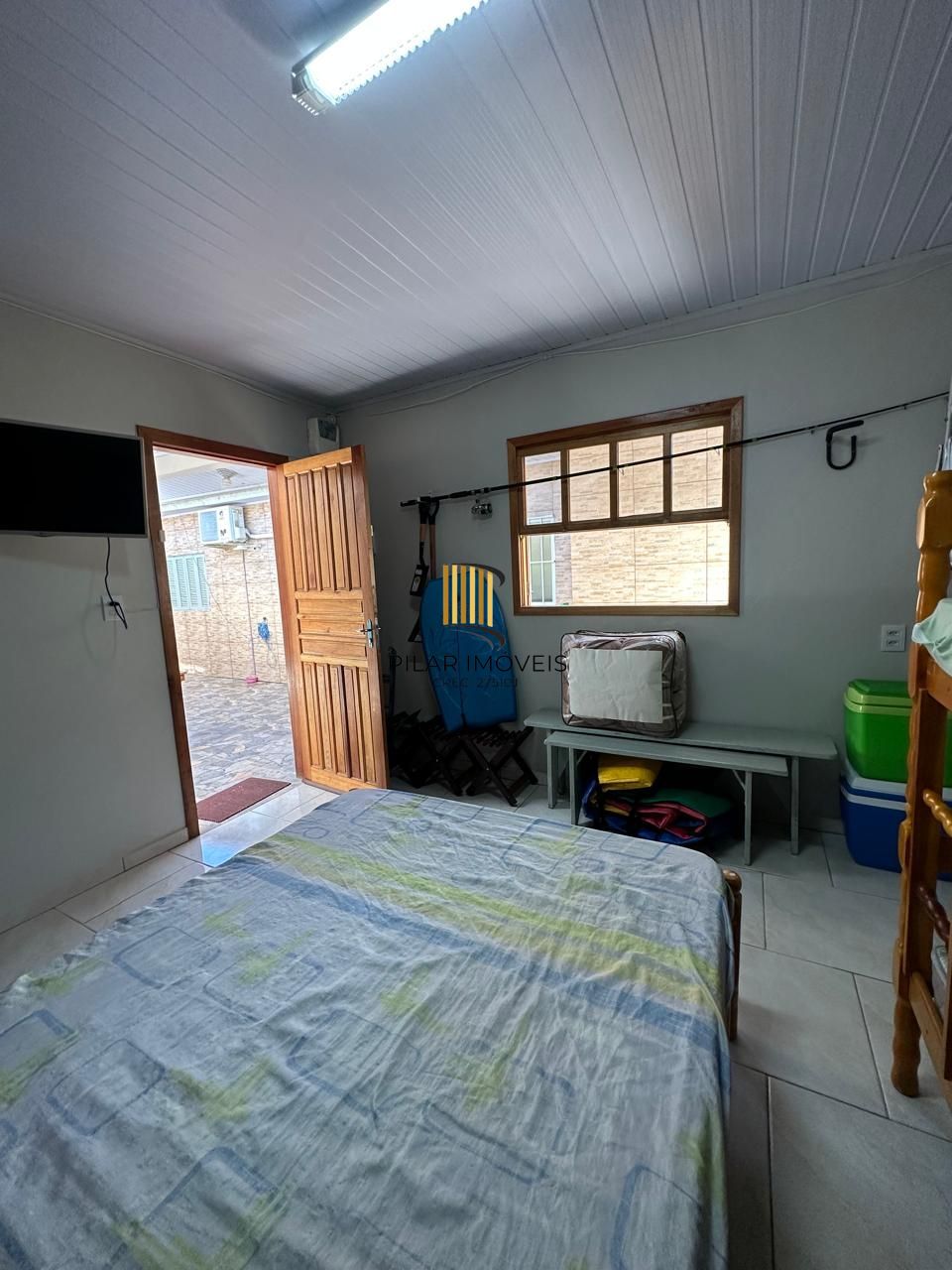 CASA REFORMADA , 4 DORMITORIOS , CHURRASQUEIRA , DESOCUPADA