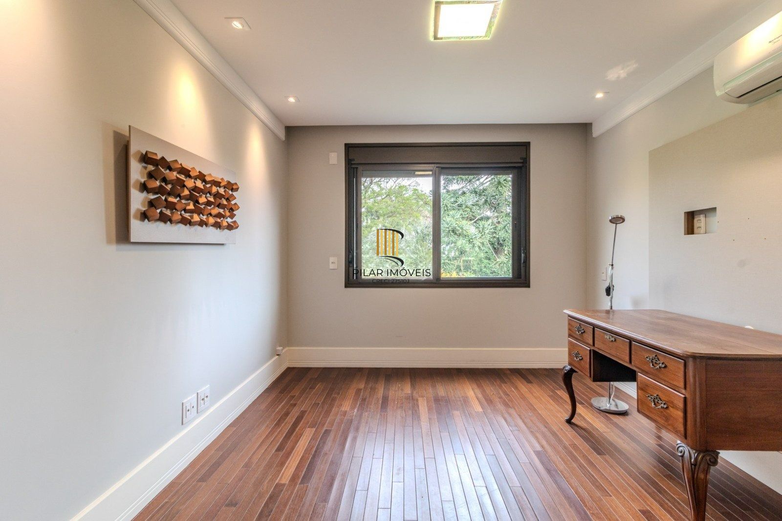 Alto Padrão no TERRAZAS: 4 Suítes, 312m² e Vista Incrível para a Natureza