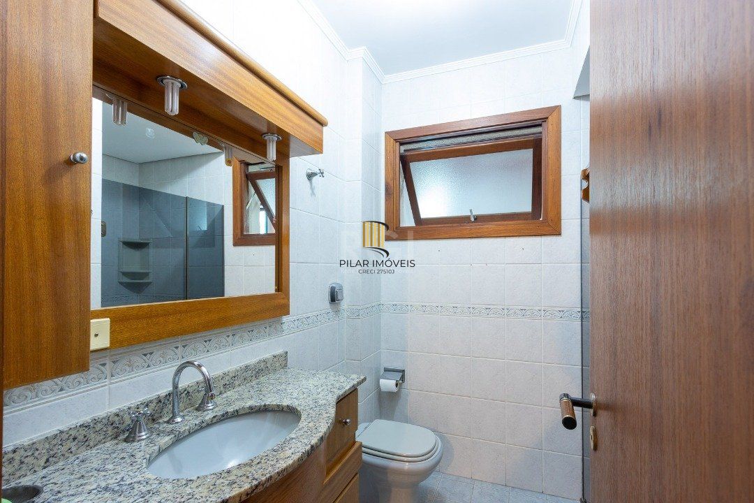 Cobertura para Venda - 247.08m², 3 dormitórios, sendo 1 suites, 2 vagas - Vila Ipiranga