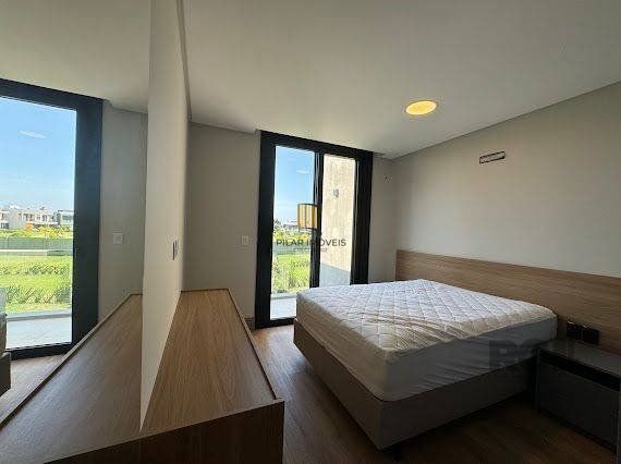 Casa de Condomínio 4 dormitórios no bairro Centro