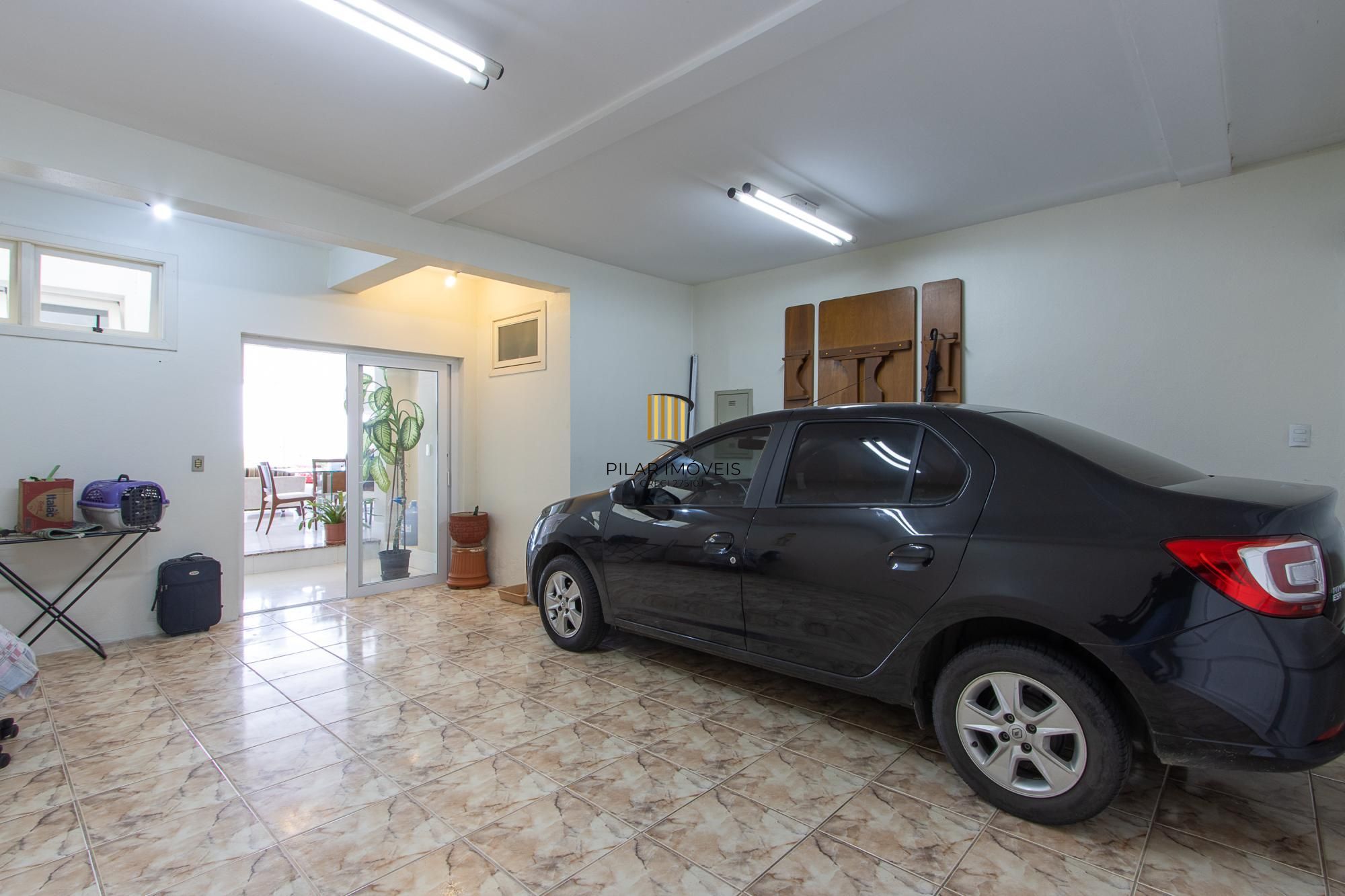 Casa 4 dormitórios no bairro Cristal