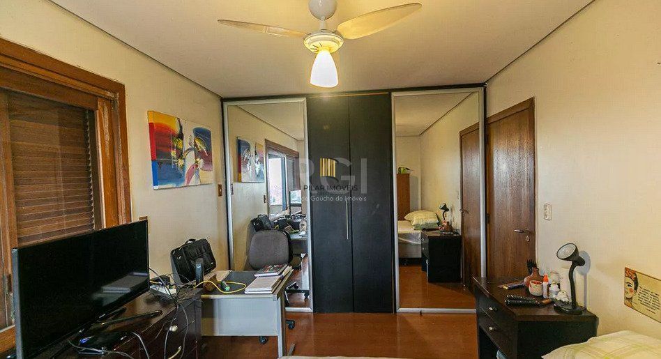 Cobertura para Venda - 207m², 3 dormitórios, sendo 1 suites, 2 vagas - Santa Tereza