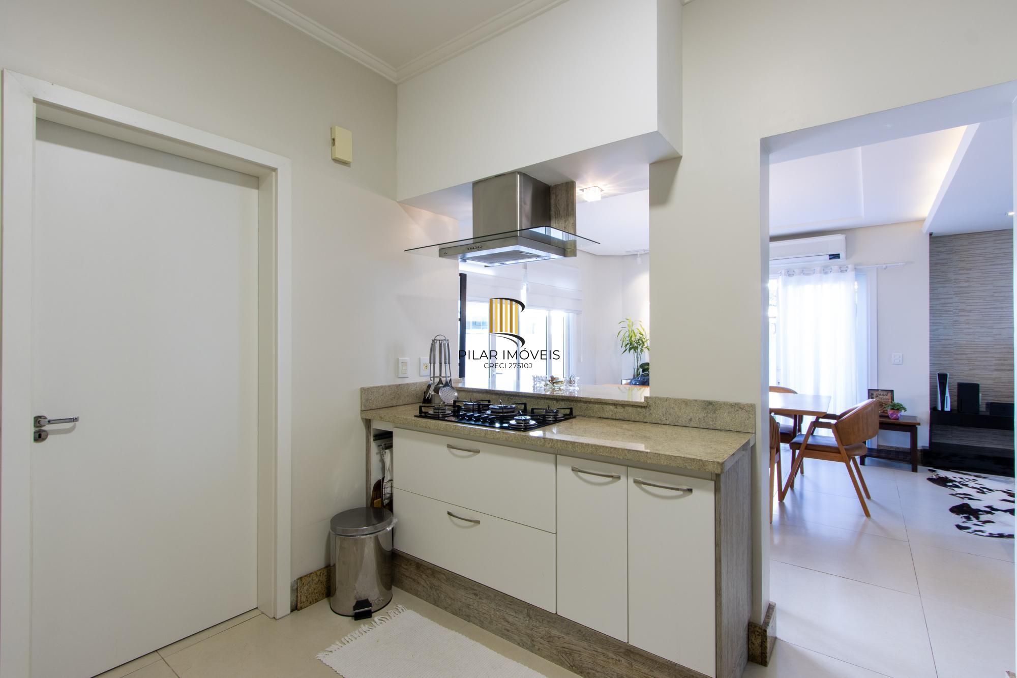 Casa de Condomínio 3 dormitórios no bairro Hípica
