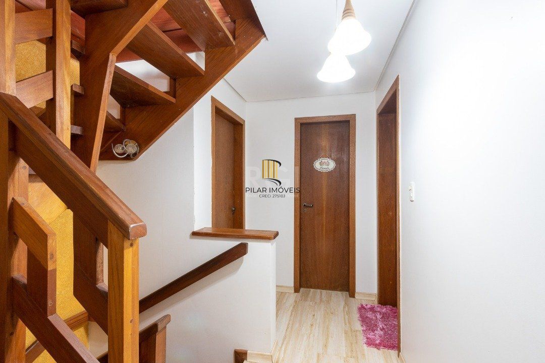 Casa para Venda - 342m², 3 dormitórios, sendo 2 suites, 2 vagas - Espírito Santo