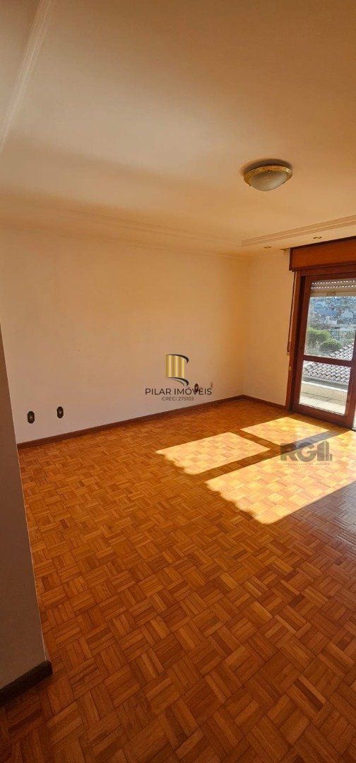 Casa 4 dormitórios no bairro Jardim Sabará