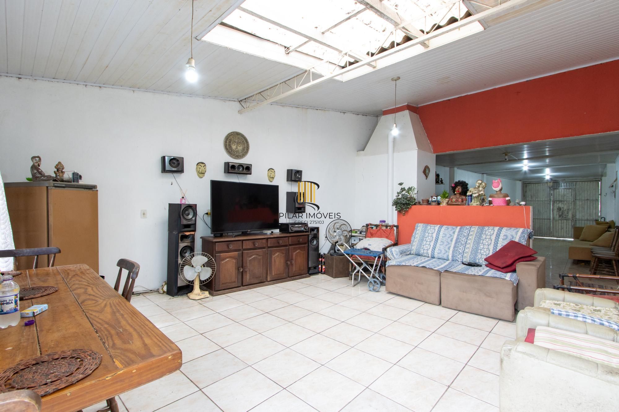 Casa para Venda - 385m², 4 dormitórios, sendo 3 suites, 2 vagas - Belém Velho