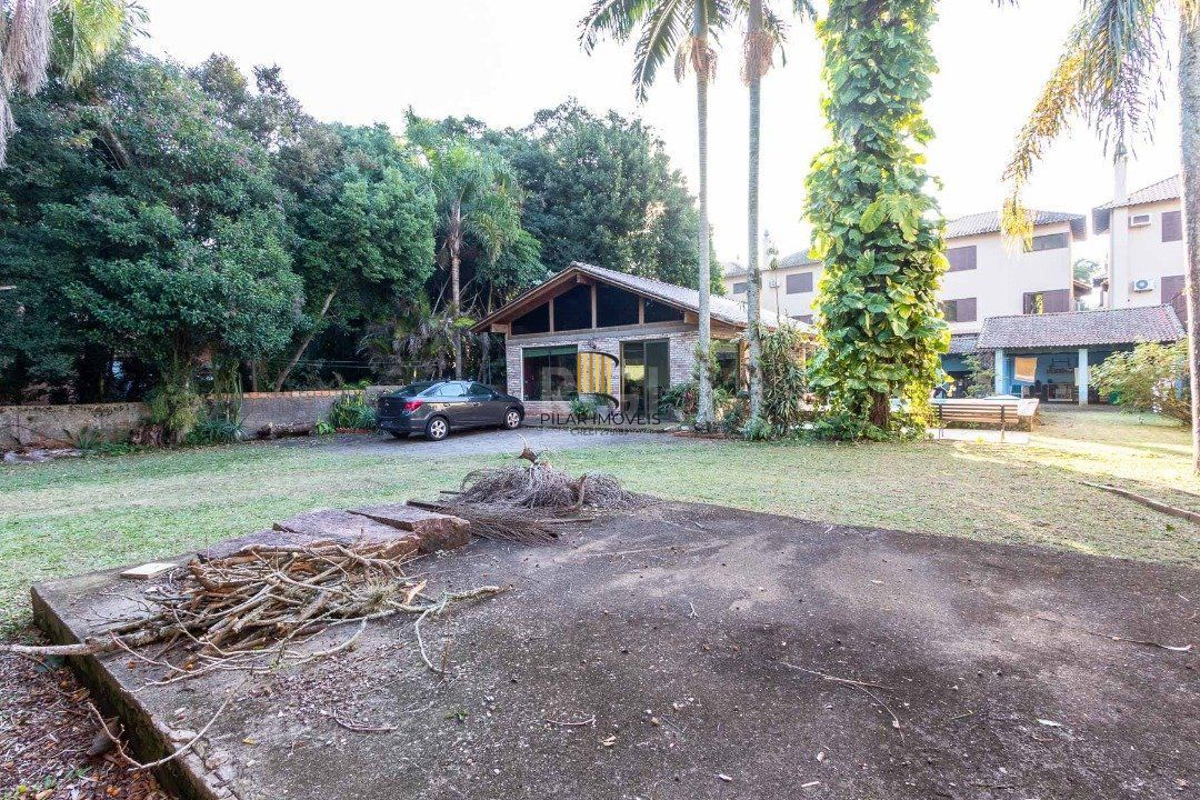 Casa para Venda - 292.21m², 4 dormitórios, sendo 2 suites, 3 vagas - Tristeza
