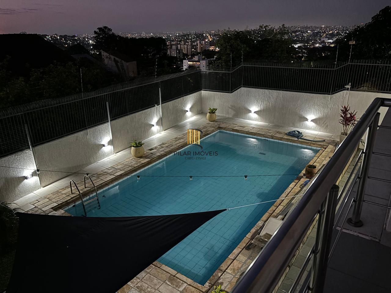 Casa 3 dormitórios em Teresópolis - Pilar Imóveis