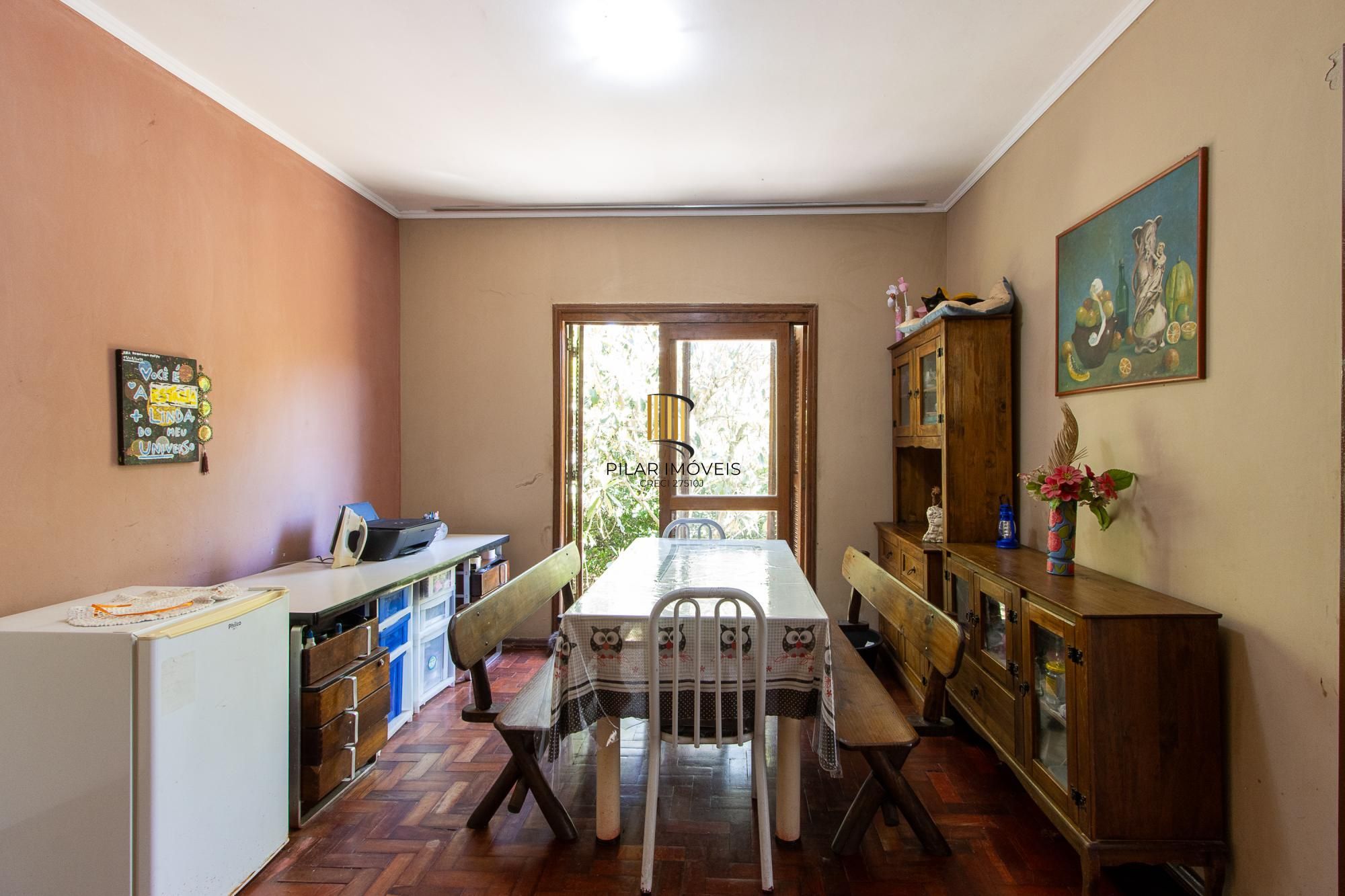 Casa 3 dormitórios no bairro Pitinga