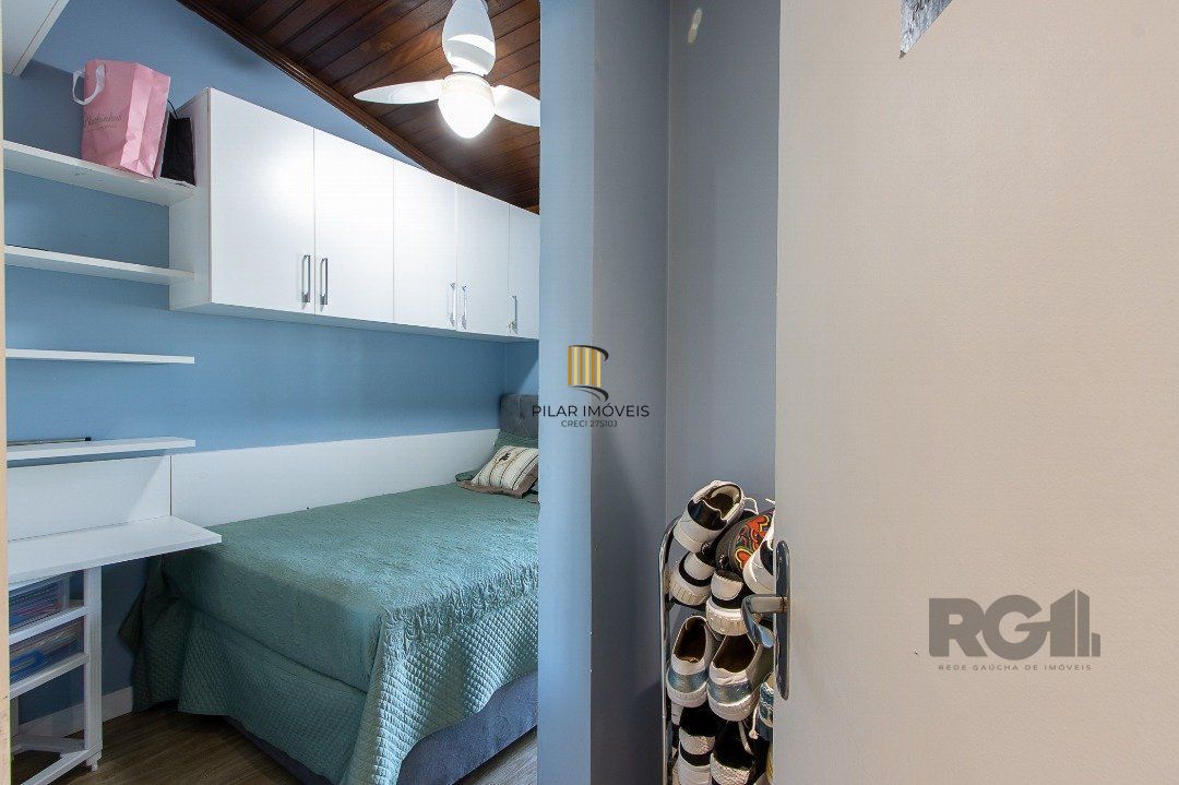 Casa 6 dormitórios no bairro Cristal