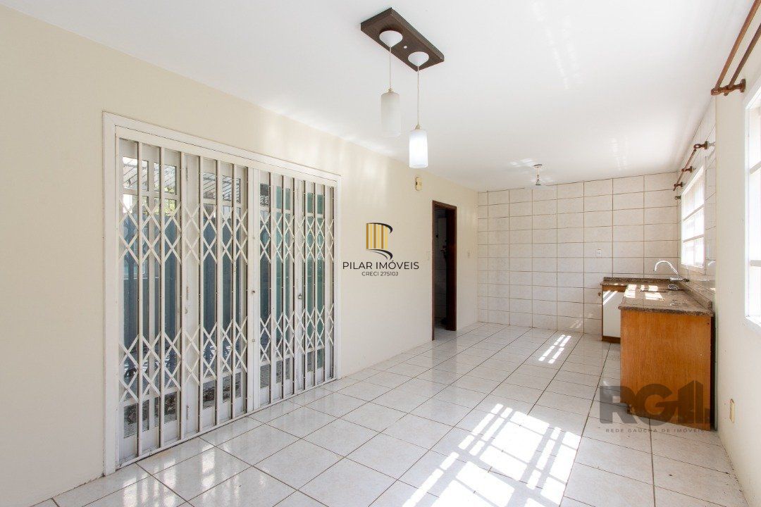 Casa 4 dormitórios no bairro Tristeza