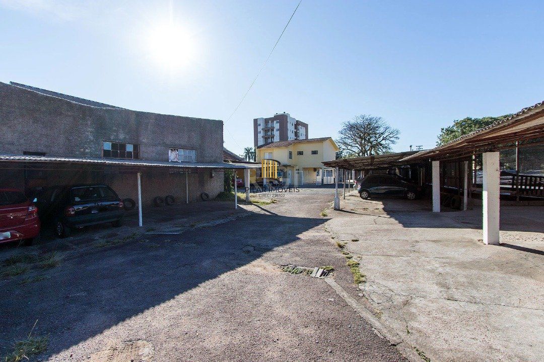 Casa Comercial para Venda - 112m², 3 dormitórios, 2 vagas - Medianeira