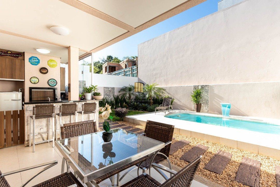 Casa Condominio para Venda - 203.02m², 3 dormitórios, sendo 3 suites, 4 vagas - Hípica