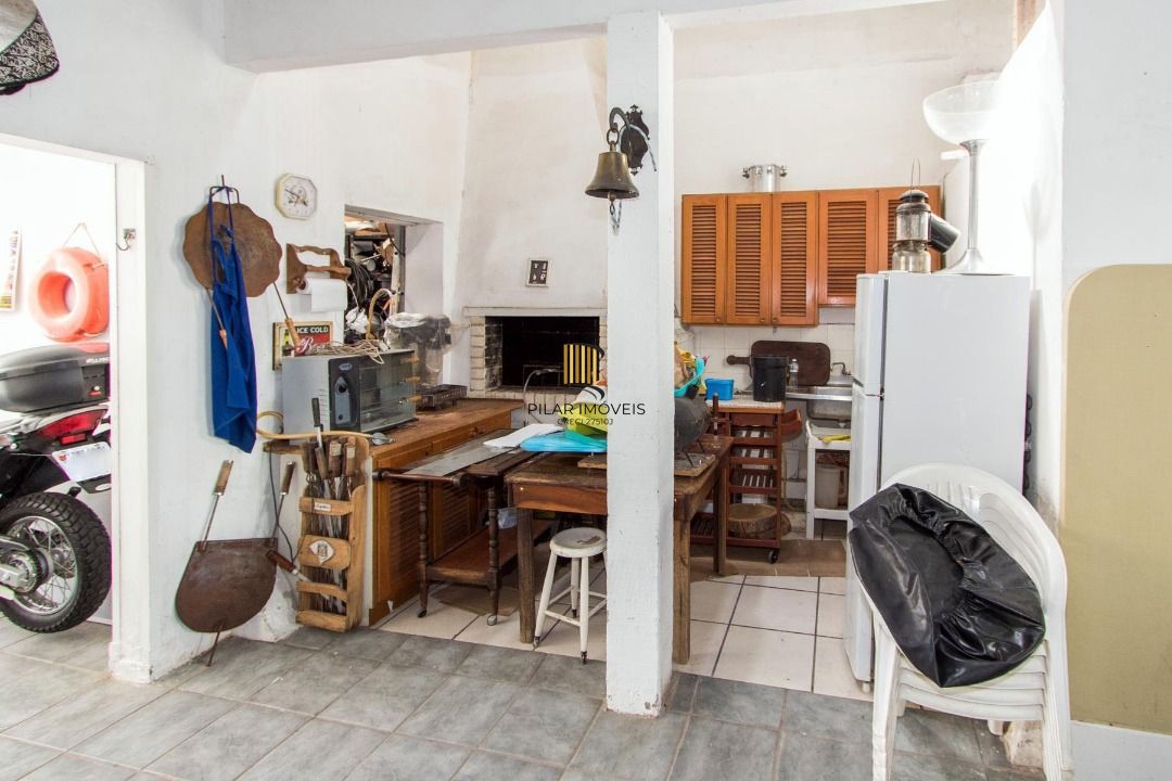 Casa para Venda - 281m², 3 dormitórios, sendo 1 suites, 3 vagas - Jardim Isabel
