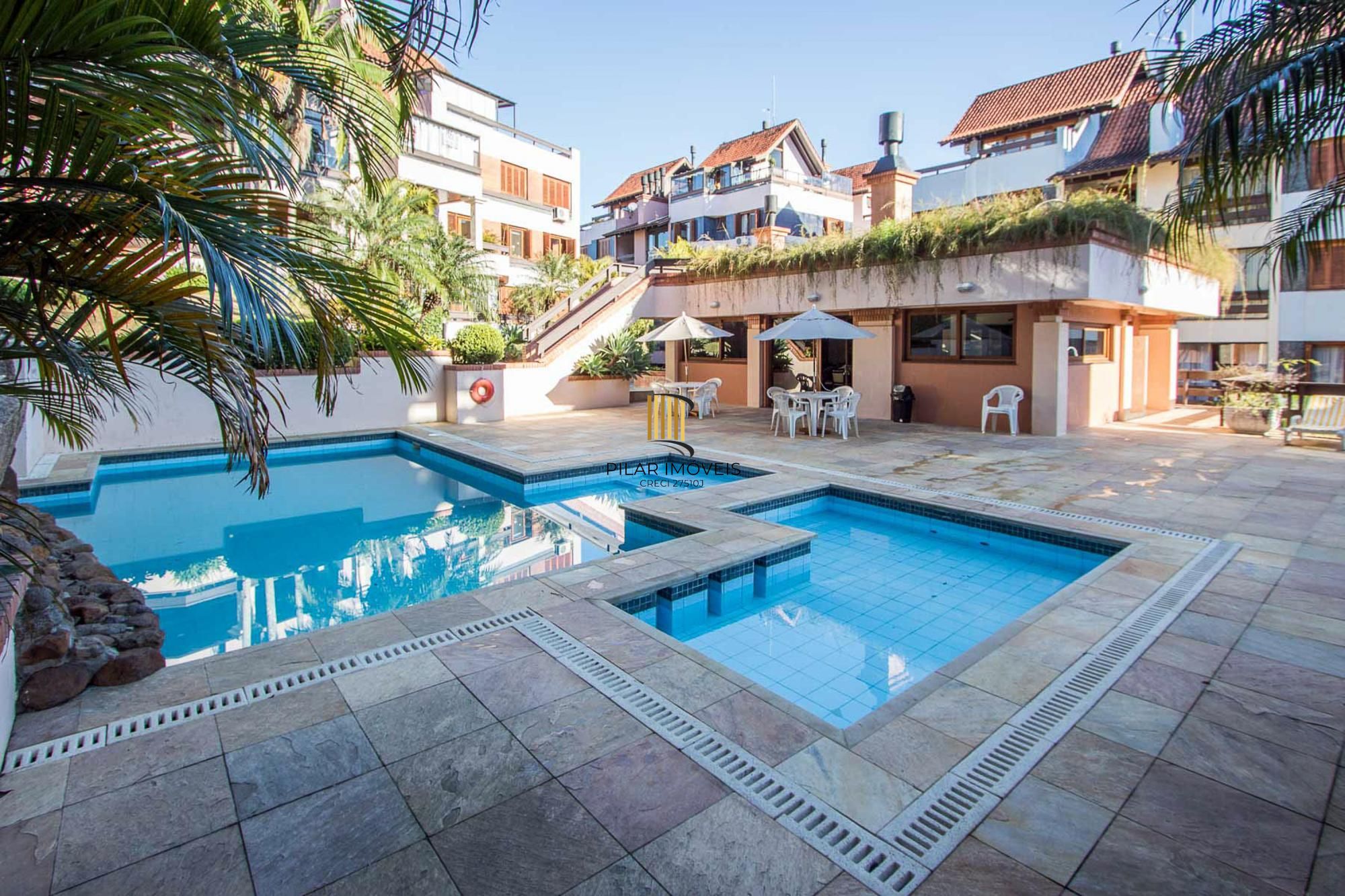 Apartamento bairro Cavalhada com 03 dormitórios, gabinete e 2 vagas 134,35m2 privativos!