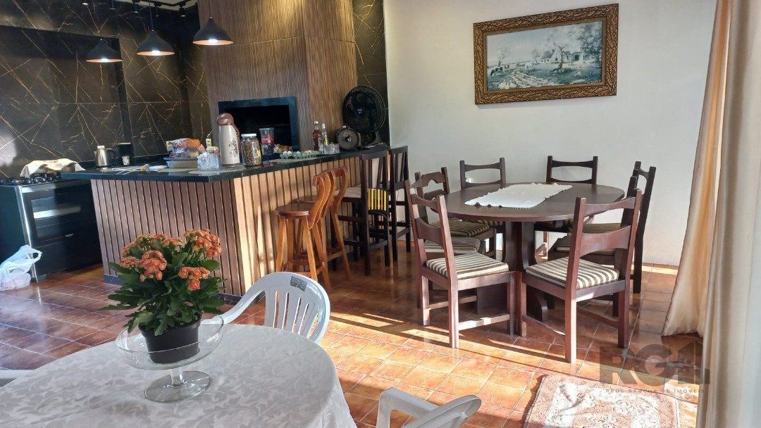 Casa 3 dormitórios no bairro Atlântida