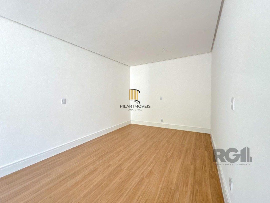 Casa Condominio para Venda - 300m², 4 dormitórios, sendo 4 suites, 2 vagas - Alphaville