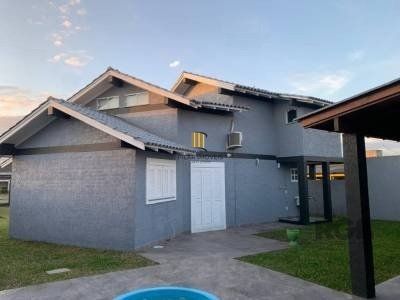Casa 4 dormitórios no bairro Remanso